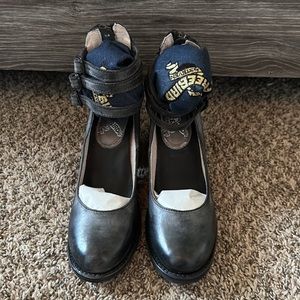 Freebird Black Randi